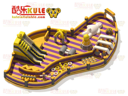 Castelo inflável de forma irregular personalizado (amarelo e roxo)