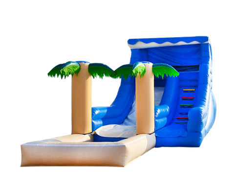 Slide inflável vibrante e colorido para crianças