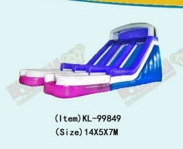 Slide inflável vibrante e colorido para crianças