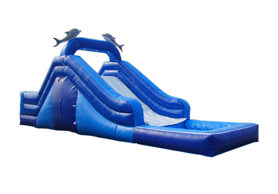 Slide inflável vibrante e colorido para crianças